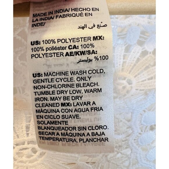 Chicos Lace and Pleats Alabaster Top Size 1 White Coastal Beach Summer Travel - Picture 6 of 6